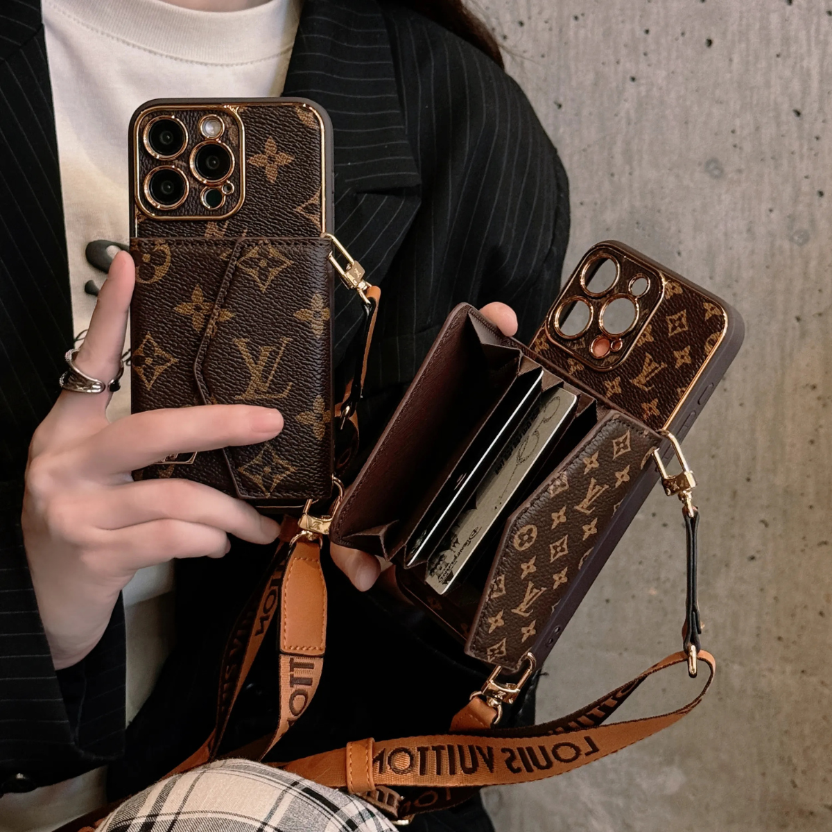 VuittonCase – Wallet Case for iPhone